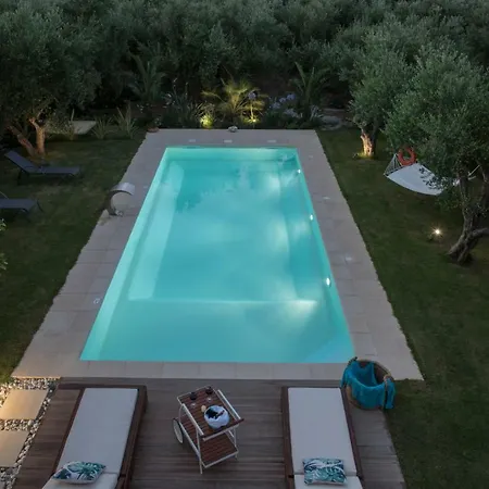 Вилла Elia Seaside Villa, Amazing 2-story Eco Pool House!