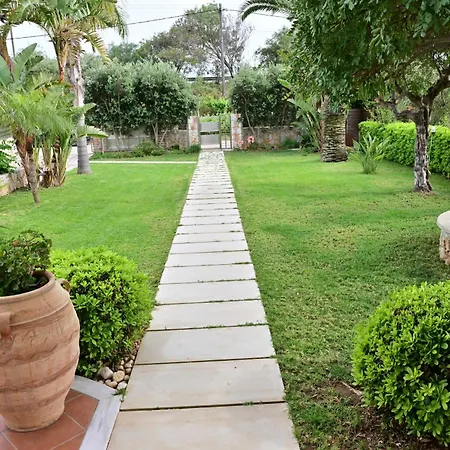 Villa Elia Seaside Villa, Amazing 2-story Eco Pool House! *