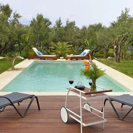Elia Seaside Villa, Amazing 2-story Eco Pool House! *
